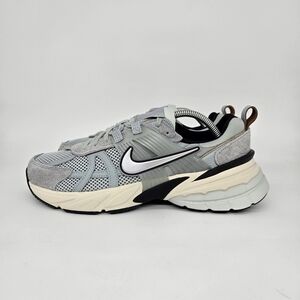 New Nike V2K Run Women's Shoes Size 10